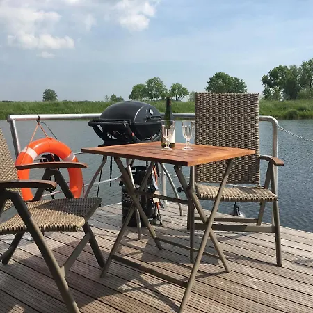 Houseboat Unique Stay, Hattem/zwolle *